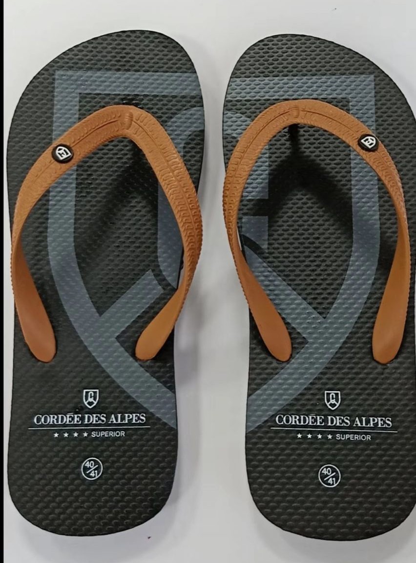 Rubber teenslippers Cordee des Alpes (Zwitserland) Rubber teenslippers Cordee des Alpes (Zwitserland)
