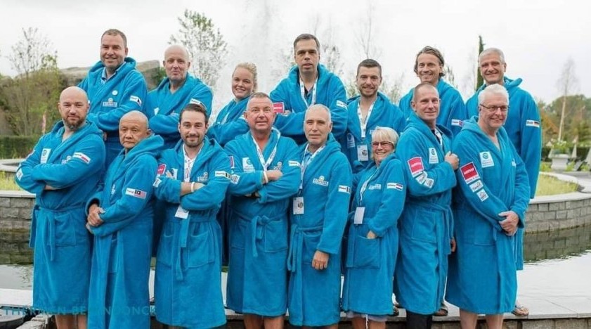 BADJASSEN IN BADSTOF POLYESTER/KATOEN MIX