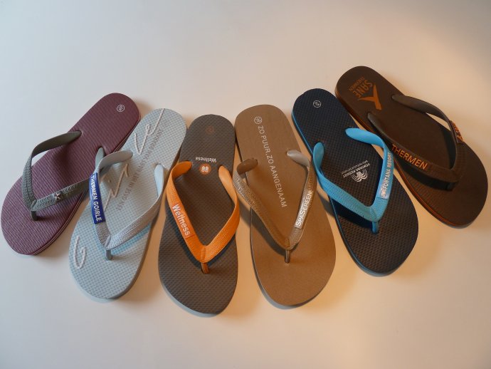 Diverse ontwerpen rubber teenslippers